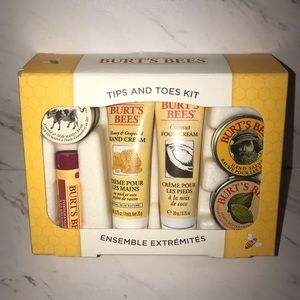 BURT’S BEES Tips and Toes Kit